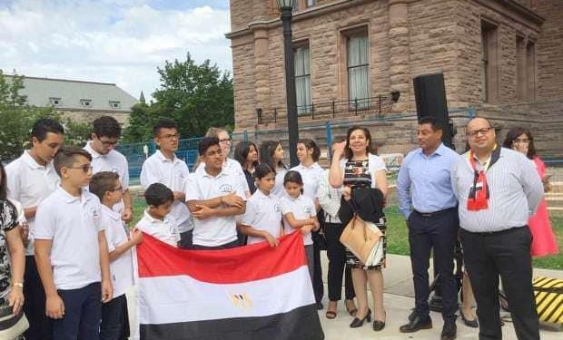 رفع العلم المصري امام البرلمان الكندي