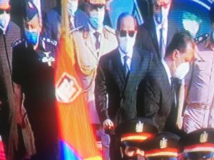 السيسي يصل النصب التذكاري لتشييع جثمان جيهان السادات 2