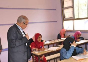 وزارة التعليم: 468 ألفا بالدبلومات الفنية يؤدون الامتحانات التحريرية 6