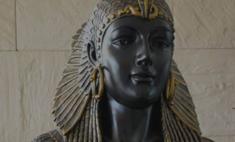 "ميريت بتاح".. تعرف على اول طبيبة مصرية في التاريخ 1