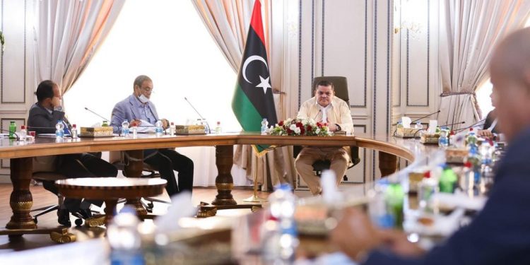 رئيس الحكومة الليبية يعقد اجتماعًا موسعًا لمتابعة الوضع الأمني والخدمي 1