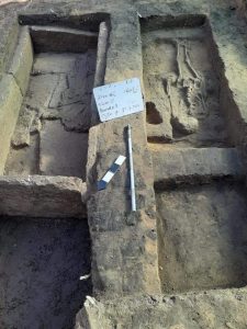 اكتشاف بقايا ورشة لصناعة الفخار من العصر اليوناني الروماني بالبحيرة (صور) 4
