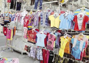 مفاجأة.. الغرفة التجارية تكشف لـ «أوان مصر» سبب انخفاض أسعار الملابس 50% 3