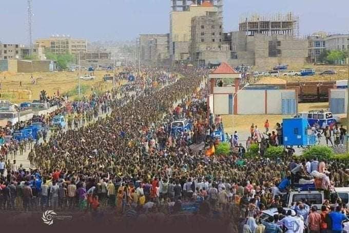 إذلال الجيش الإثيوبي في تجراي .. قوات تحرير الإقليم تستعرض آلاف الأسرى | فيديو 2