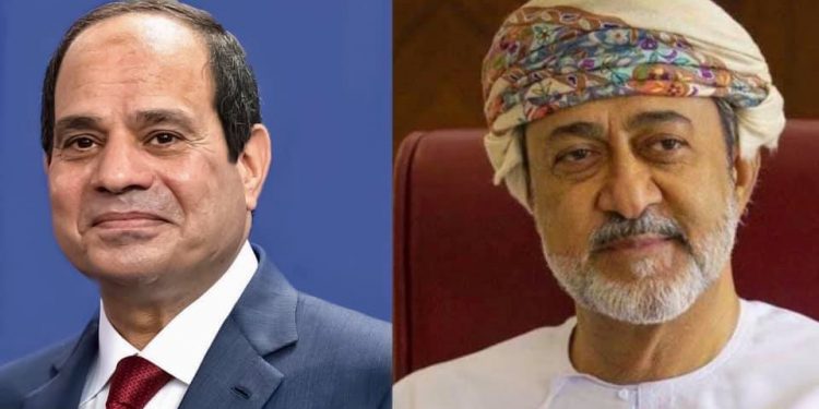 السيسي يبحث العلاقات الثنائية مع سلطان عمان