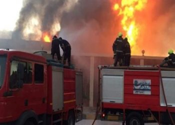السيطرة على حريق بمصنع بويات بالشرقية بعد الدفع بـ 8 سيارات إطفاء 1