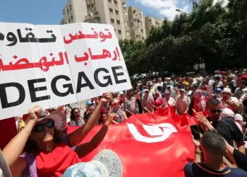 بطالة ووظائف للموالين وغياب العدل.. لماذا خرجت مظاهرات ضد الإخوان فى تونس؟ 1