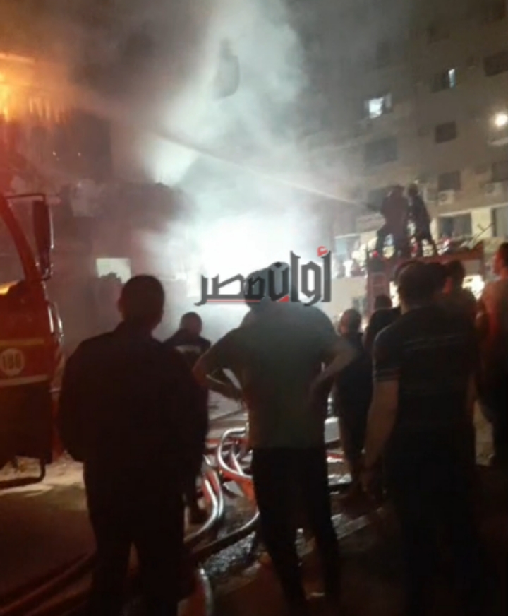 حريق فيصل| ليلة رعب عاشها سكان ميدان الساعة والحماية المدنية تسيطر والنيران تلتهم مخزن السجاد ( صور وفيديو) 2