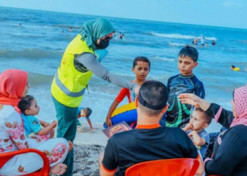 صندوق مكافحة الإدمان يطلق مبادرة لتوعية المصطافين على الشواطئ بأضرار تعاطي المخدرات 2
