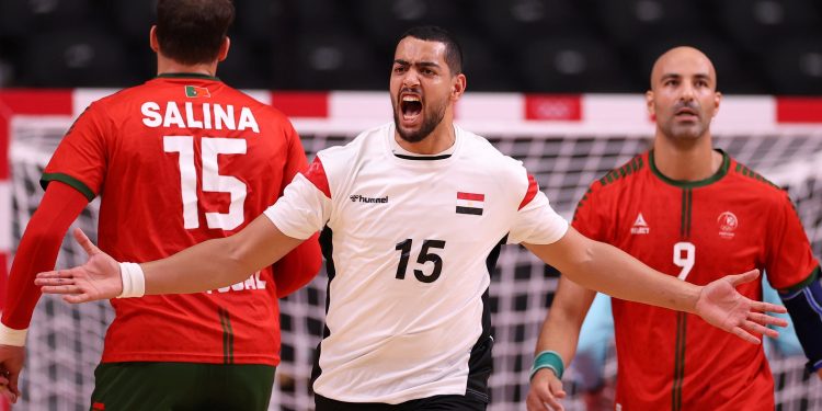 منتخب مصر لكرة اليد ينهي الشوط الأول بالتقدم 15_ 14 على الدنمارك 1