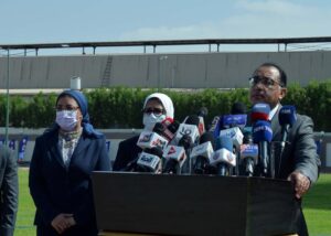 مجلس الوزراء ينشر صورا لجولة «مدبولي» اليوم في مصنع «فاكسيرا» 20