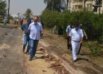 رئيس الجهاز مدينة العاشر : إزالة 7 مخالفات تغيير نشاط من سكني إلى تجاري بالمدينة بالتعاون مع الشرطة 2