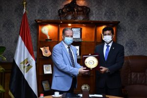 وزير الرياضة يكرم مجلس إدارة المنظمة المصرية لمكافحة المنشطات 1