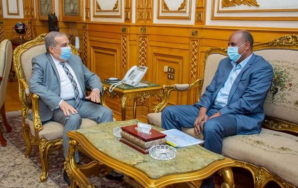 وزير الإنتاج الحربي يستقبل وفد منظومة الصناعات الدفاعية السودانية 1