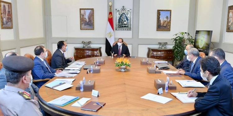 السيسي يوجه بتطوير قطاع التعدين في مصر 1