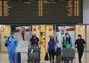الكويت تمنع عبور ركاب "الترانزيت" من خلال السعودية إلى بلادها