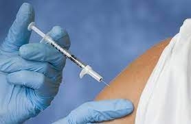 صور.. تطعيم العاملين بمياه الأقصر بلقاح فيروس كورونا 1