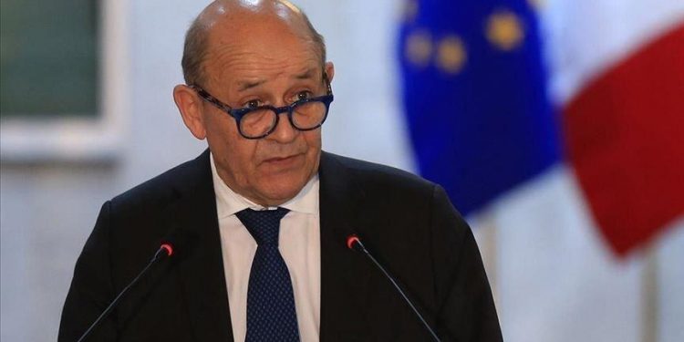 وزير الخارجية الفرنسي يدعو لتمديد عمليات الإجلاء من أفغانستان لما بعد الـ31 من أغسطس 1