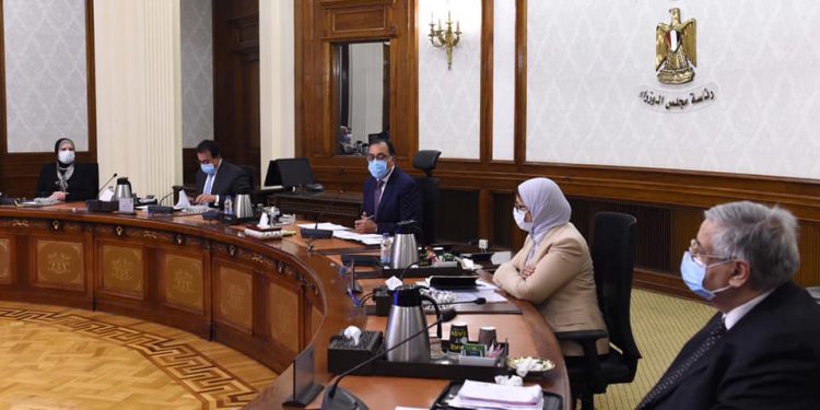 رئيس الوزراء يكلف بتشكيل لجنة إعداد استراتيجية توطين صناعة الدواء في مصر 1