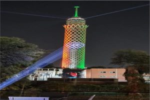 برج القاهرة يتزين بـ «علم الهند» احتفالا بيوم استقلالها 1