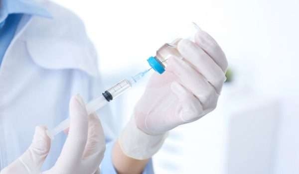 الصحة توفر تطعيما للحوامل للوقاية من التيتانوس الوليدي 1