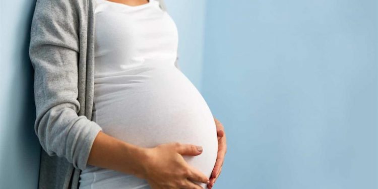 حسام موافي يكشف أسباب ارتفاع سرعة الترسيب أثناء الحمل.. فيديو