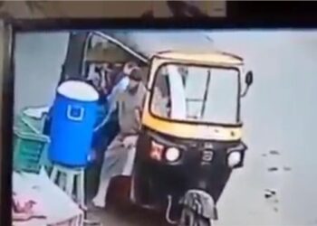 بعد انتشار الفيديو.. ضبط سائق توك توك سرق سبيل مياه بـ الدقهلية