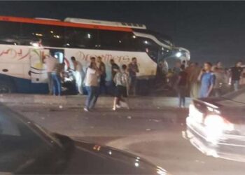 مصرع وإصابة 21 شخص في حادث تصادم حافلة مع سيارة نقل بـ«القاهرة - الإسكندرية» 1