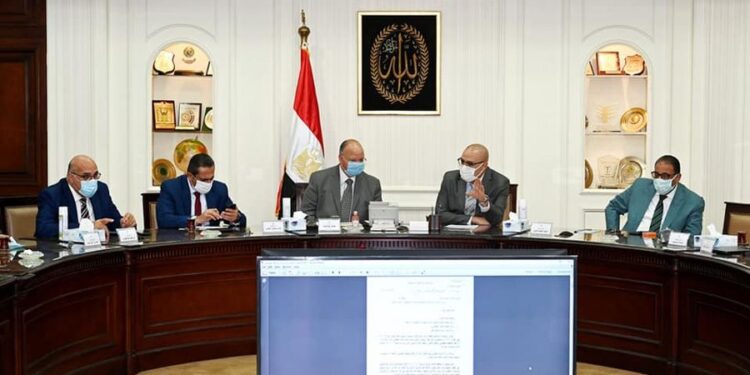 الجزار: مشروعات التطوير بالقاهرة تهدف لإعادة المدينة لرونقها الحضارى