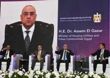 وزير الإسكان: العاصمة الإدارية الجديدة بداية تنمية سيناء 1