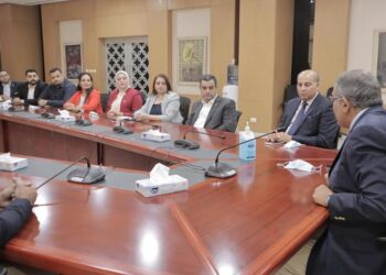 أعضاء مجلس الشيوخ عن تنسيقية شباب الأحزاب والسياسيين يزورون جامعة الجلالة 7