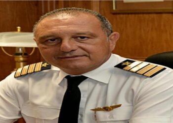 رئيس مصر للطيران يكشف حقيقة اختراق حسابها على تويتر