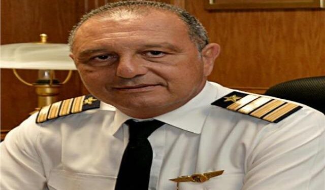 رئيس مصر للطيران يكشف حقيقة اختراق حسابها على تويتر