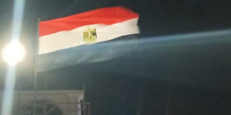 استجابة لـ أوان مصر : تغير علم مصر «المقطوع» بـ سوهاج