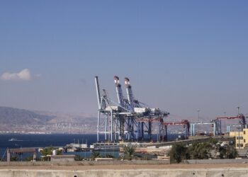 الأردن والإمارات يوقعان اتفاقيتين لتنفيذ مشاريع بحرية في العقبة 1
