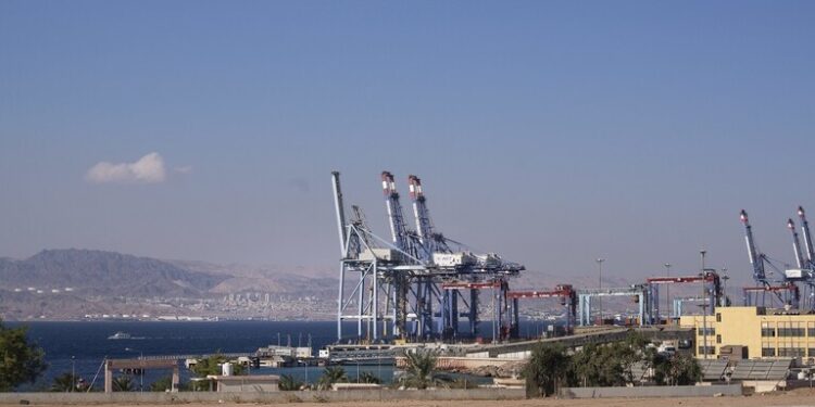 الأردن والإمارات يوقعان اتفاقيتين لتنفيذ مشاريع بحرية في العقبة 1