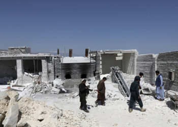 موقع تفجير نفذه "داعش" في مدينة جلال آباد الأفغانية.