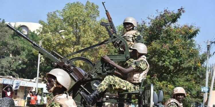 مقتل خمسة عسكريين بانفجار عبوة ناسفة في بوركينا فاسو 1