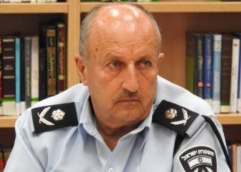 إطلاق نار على منزل ضابط عربي في شرطة إسرائيل 1