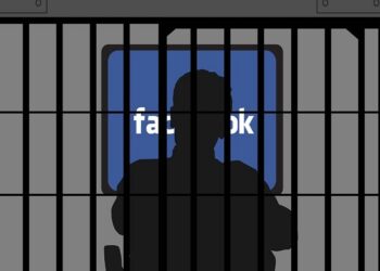"فيس بوك" يقود الشرطة لضبط "مستريح مطروح" هارب من 31 حكمًا قضائيًا 1