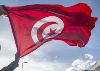 «تونس إلى الأمام» تدعو لحل البرلمان 2