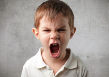 السلوك العدواني للطفل..إليك الأعراض والحلول 1