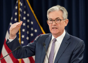 رئيس الفيدرالي الأمريكي يُحذر الكونغراس من ضغوط التضخم لفترة طويلة 3
