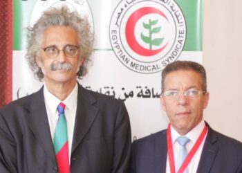 نقابة الأطباء لـ أوان مصر: طبيب واقعة «السجود للكلب» معرض للشطب نهائيا 2
