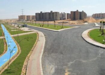 «الإسكان»: طرح 6 قطع أراضٍ استثمارية بأنشطة تعليمية وتجارية وإدارية بمدينة الشروق 7