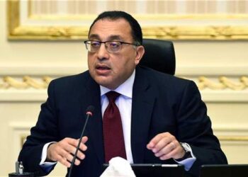 رئيس الوزراء من فرنسا: الحكومة حريصة على مساندة استثمارات "أورانج مصر" وضخ استثمارات بـ 300 مليون دولار في مصر خلال العام المقبل 1