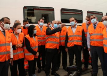 وزير النقل يتفقد مراحل تصنيع عدد 6 قطارات تالجو متعاقد عليها لصالح هيئة السكك الحديدية بمصانع الشركة بشمال إسبانيا 1