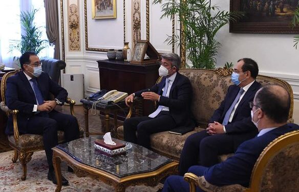 فياض: الحكومة اللبنانية تتطلع لتعزيز وتنشيط جوانب التعاون مع مصر 1