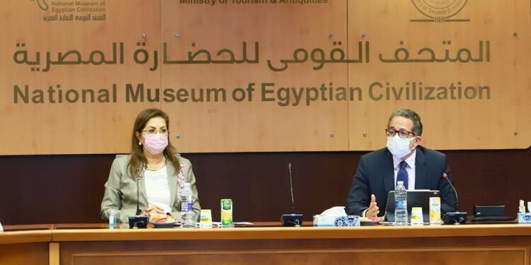 التخطيط والآثار يترأسان اجتماع مجلس إدارة المتحف القومي للحضارة المصرية 1