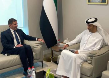 الهيئة العامة للاستثمار ووزير الإمارات العربية  يبحثان تعزيز التعاون الاستثماري بين البلدين 2